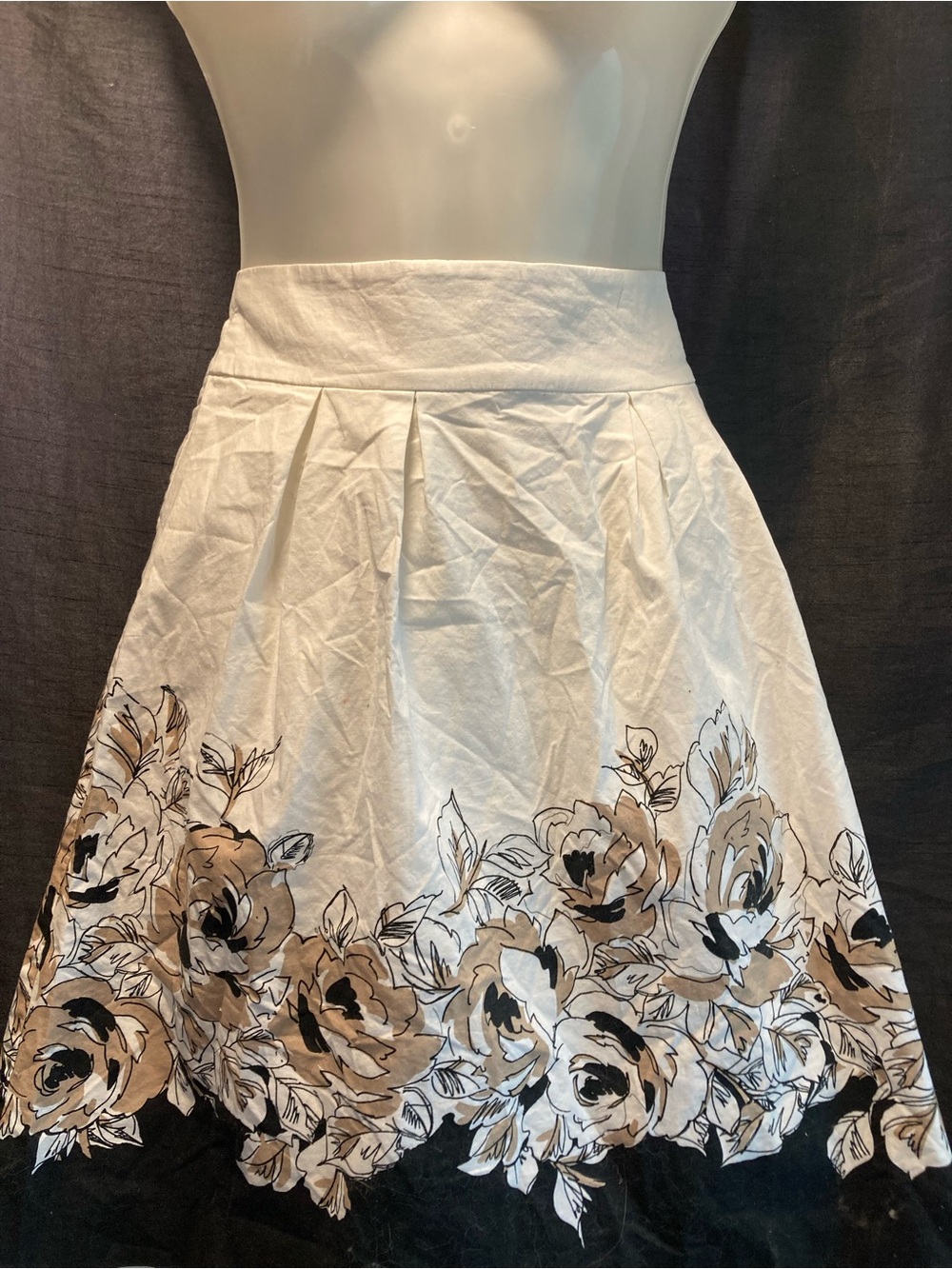 Le Château White Black Floral Print A-Line Midi Skirt Size 5/6